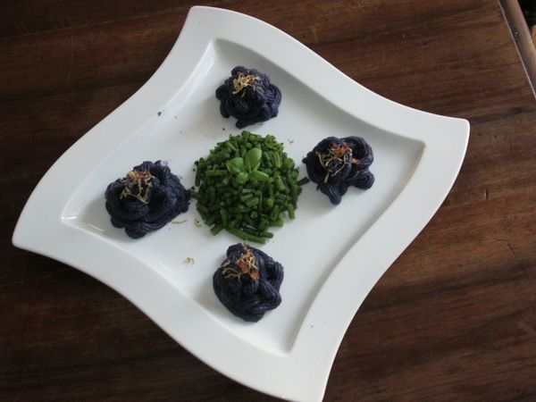 Purea di carote viola e topinambur con fagiolini alla crema di shiro miso