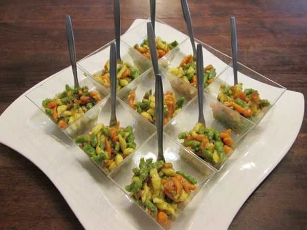 Bicchierini di Spatzle alla salvia 