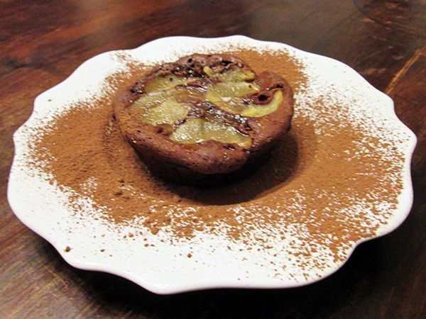 Torta soffice cioccolato e pere